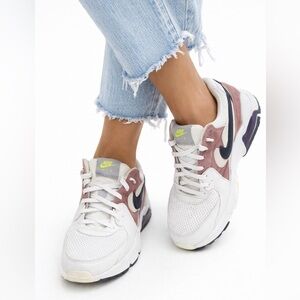 Nike Women's White and Mauve Sneakers